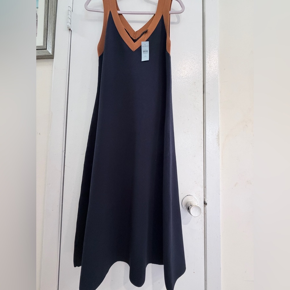 Ann Taylor Sleeveless V-Neck Navy Dress with dark tan Trim size LP